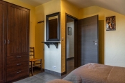 <h5>chambre 6</h5>